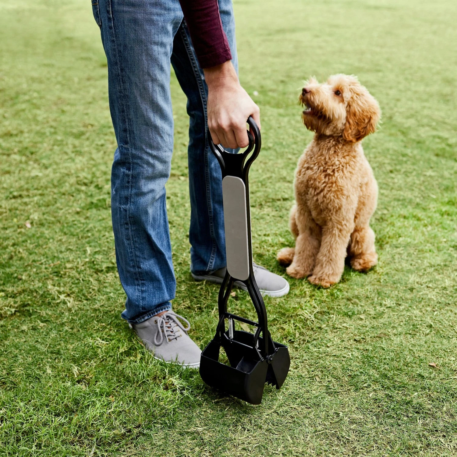 Frisco Spring Action Scooper 3 Frisco Spring Action Scooper - Image 3