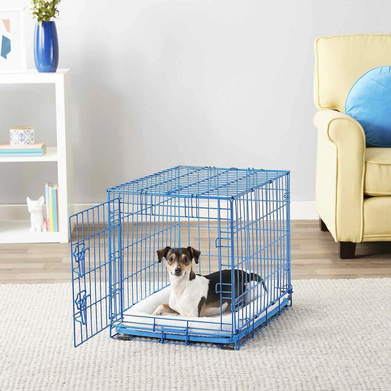 Frisco Fold & Carry Single Door Collapsible Wire Dog Crate & Frisco Quilted Plush Dog Crate Mat 3 Frisco Fold & Carry Single Door Collapsible Wire Dog Crate & Frisco Quilted Plush Dog Crate Mat - Image 3
