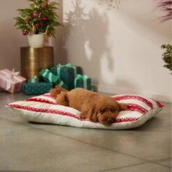 Frisco Nordic Fair Isle Dog & Cat Lounger