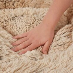 Frisco Eyelash Cat & Dog Bolster Bed & Frisco Eyelash Cat & Dog Bolster Bed 12 Frisco Eyelash Cat & Dog Bolster Bed & Frisco Eyelash Cat & Dog Bolster Bed -Frisco 302450 PT3. AC SS1800 V1623081755